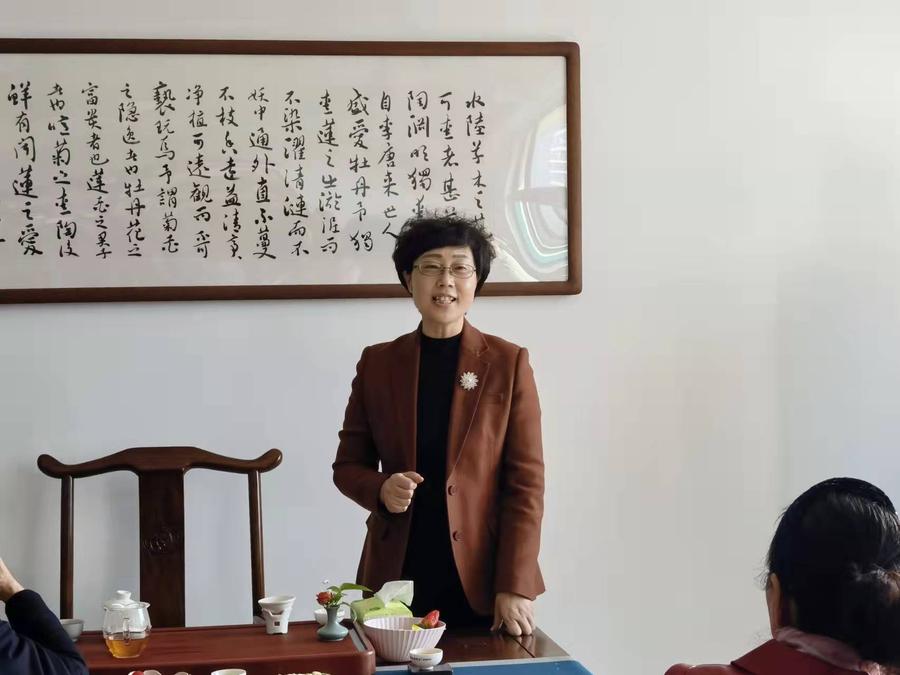 丁文玲.jpg