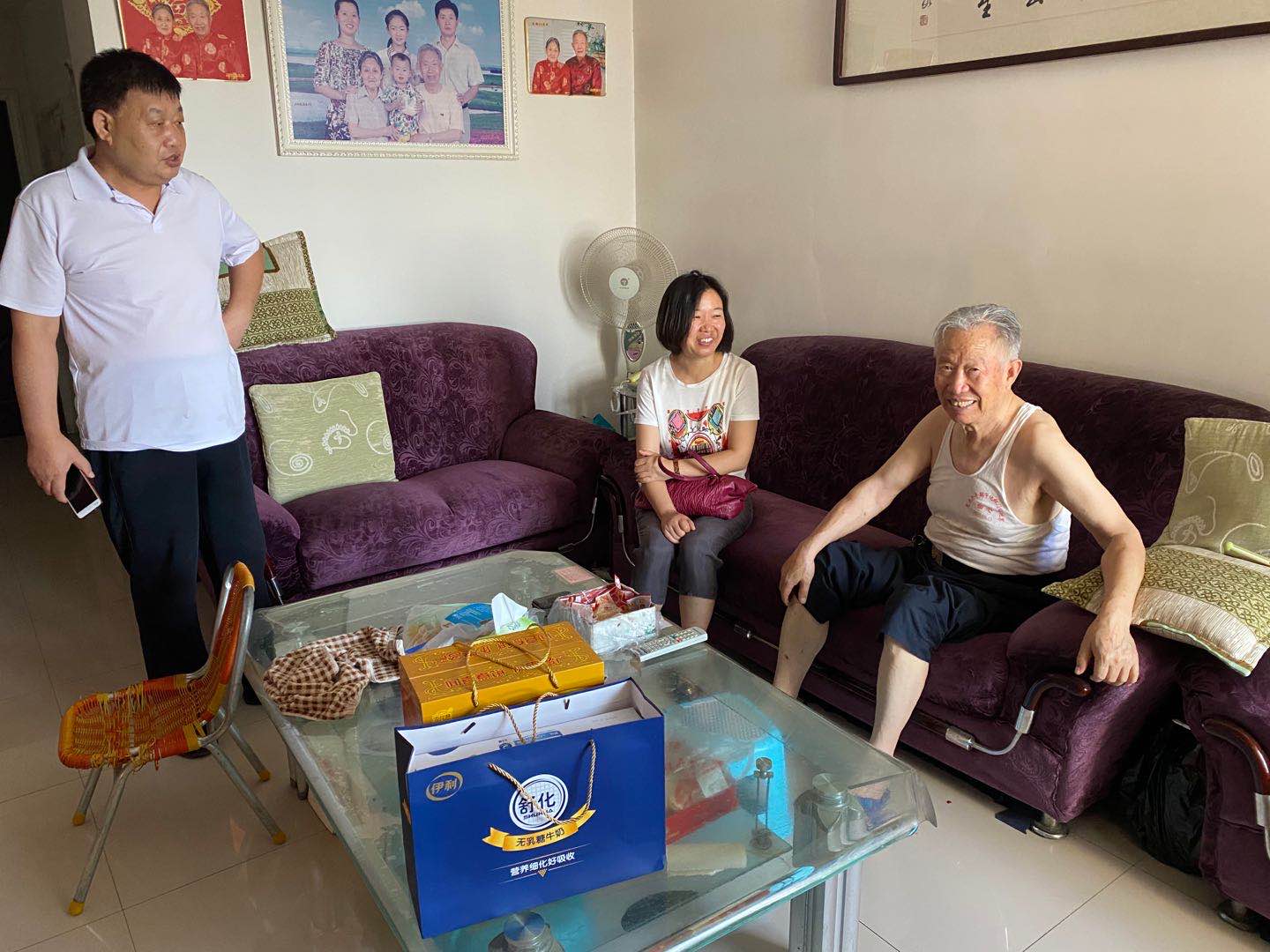 夏县慰问军人.jpg
